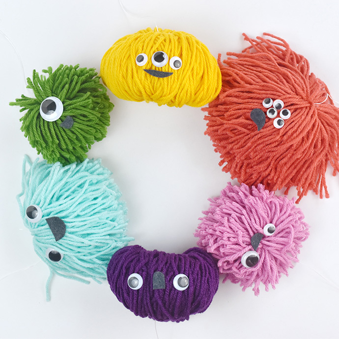 Pom Pom Monster Puppet Pals