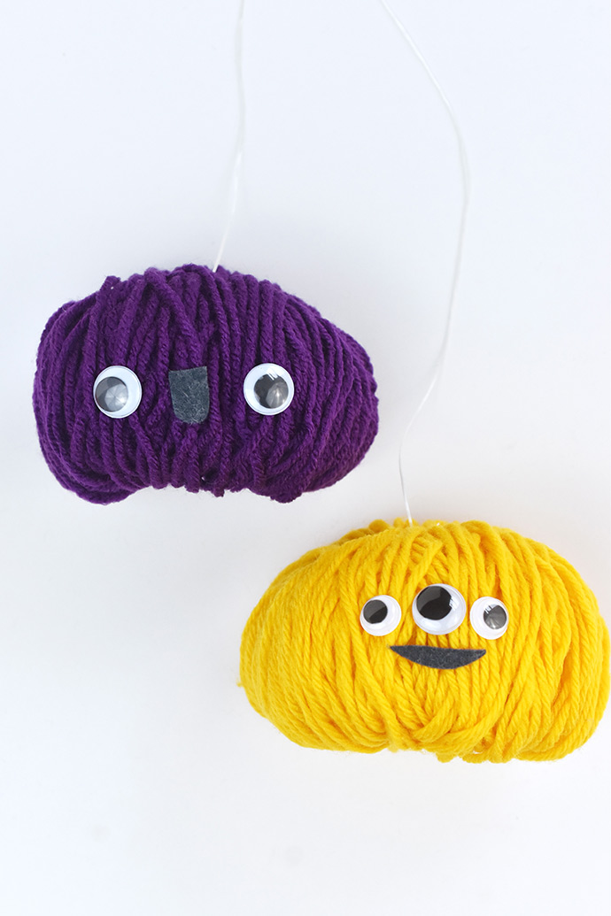 Pom Pom Monster Puppet Pals