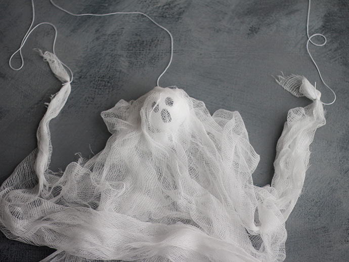 DIY Ghost Puppet