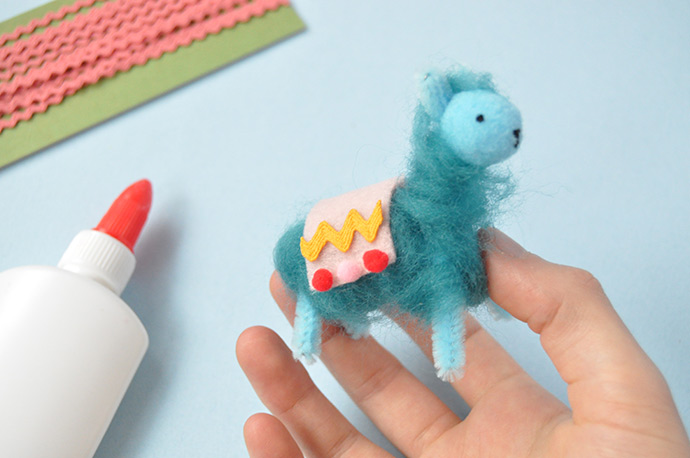 Pipe Cleaner & Wool Llamas