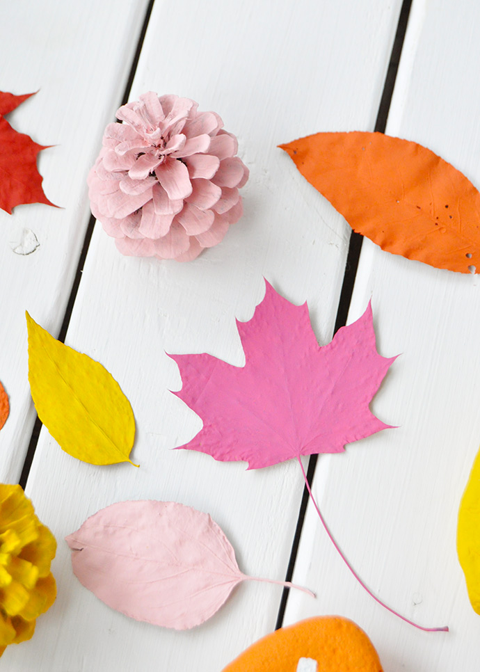 Painted Rocks & Leaves Thanksgiving Table