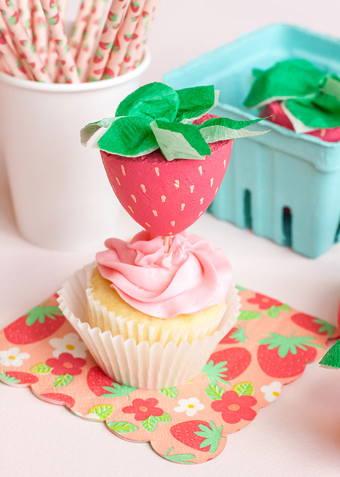 DIY Strawberry Cupcake Toppers