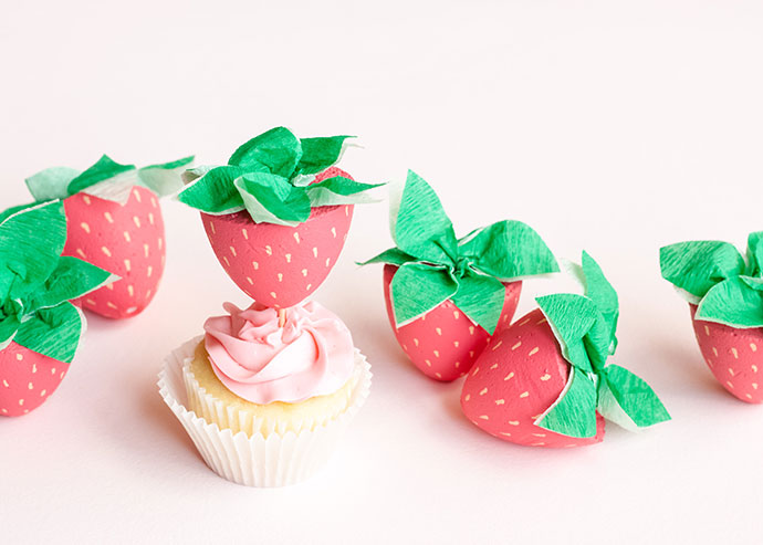 DIY Strawberry Cupcake Toppers