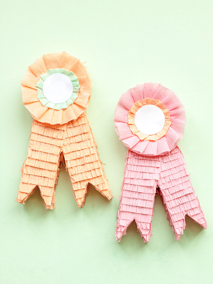 DIY Prize Ribbon Piñata