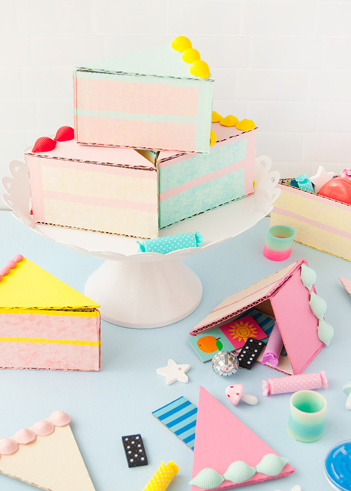 Cake Slice Party Favors