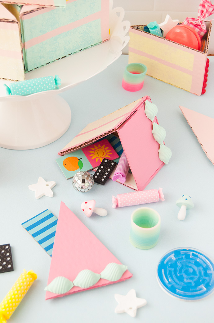 Cake Slice Party Favors