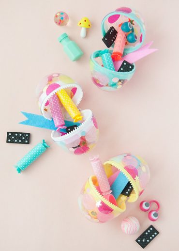 Mod Podge Zipper Pockets