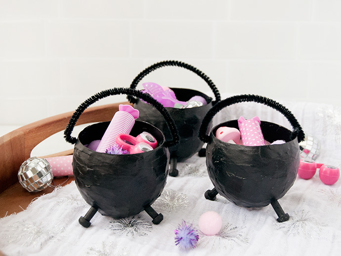 Mini Halloween Cauldron Party Favors