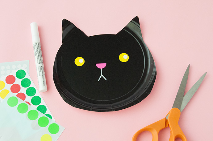 Paper Plate Black Cats