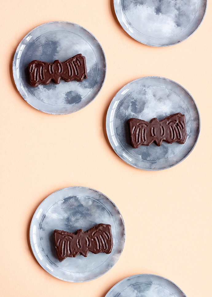 DIY Moon Plates
