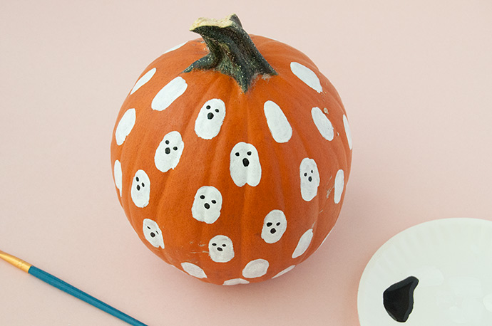 Painted Fingerprint Pumpkins for Kids