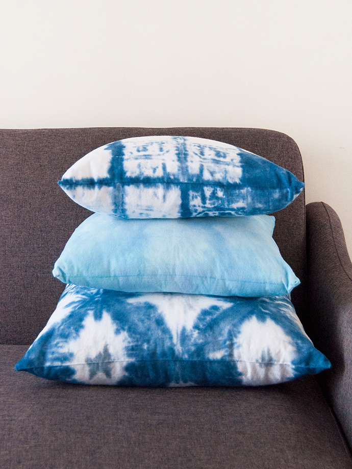 How to Make Shibori Pillows for the Holidays