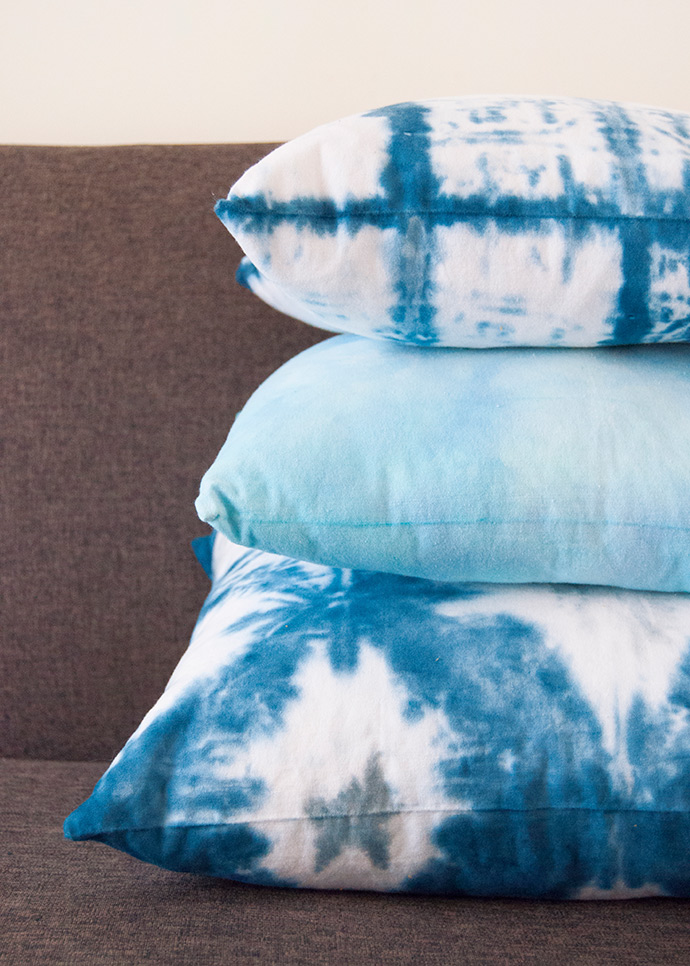 How to Make Shibori Pillows for the Holidays