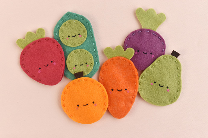 Fruit and Veggie Finger Puppet Valentines