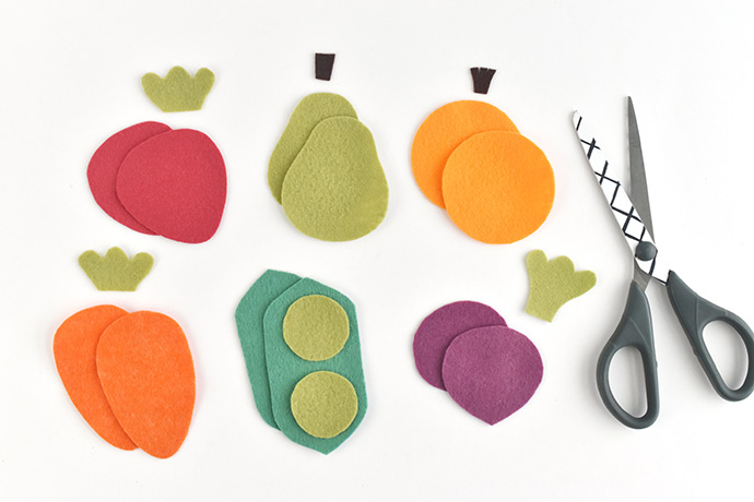 Fruit and Veggie Finger Puppet Valentines