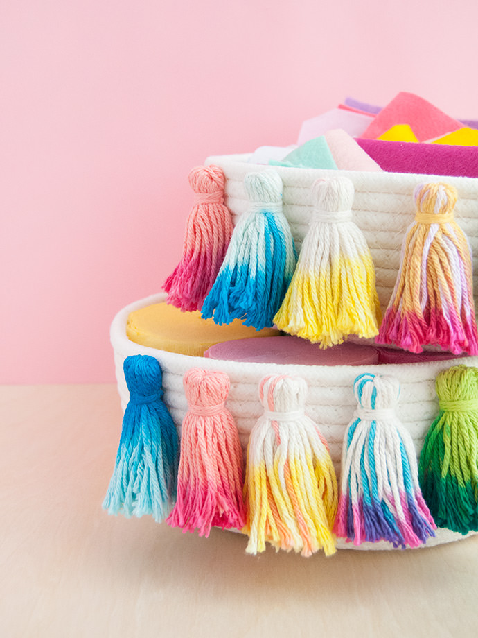 2-Minute Dye Tassel Baskets