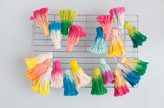 2-Minute Dye Tassel Baskets