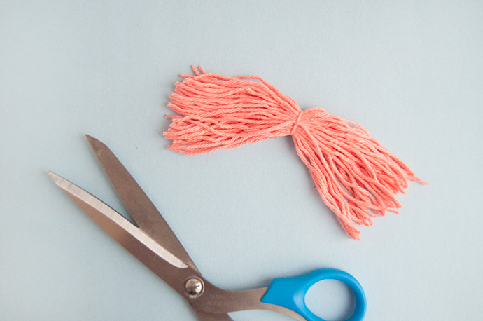 2-Minute Dye Tassel Baskets