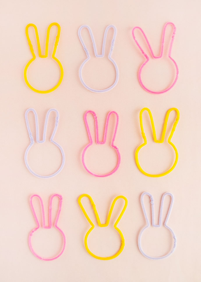 Pipe Cleaner Easter Bunnies