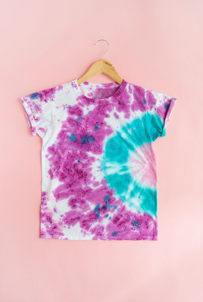 How to Tie Dye with Kids: Three Ways