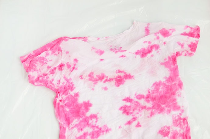 How to Tie Dye with Kids: Three Ways