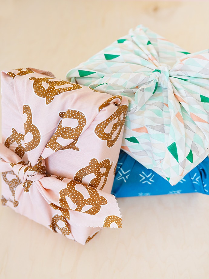 Simple DIY Gift Wrap for Mother's Day