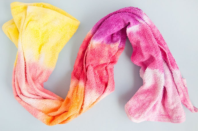 How to Tie Dye with Kids: Three Ways