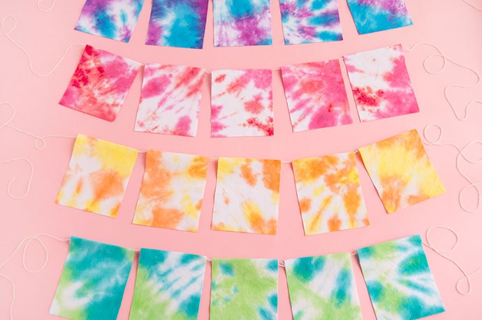 How to Tie Dye with Kids: Three Ways