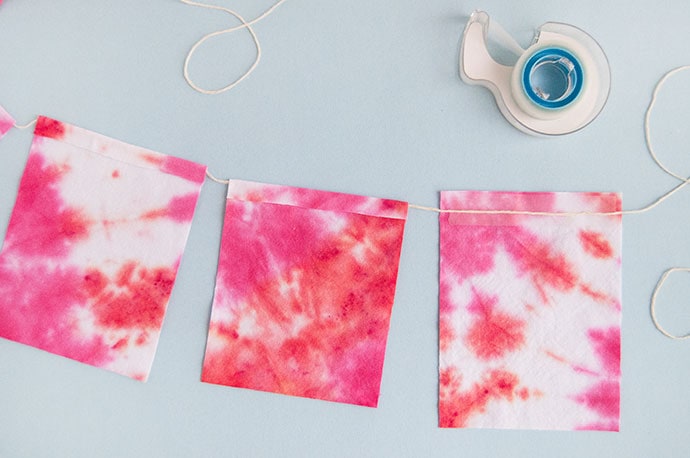 How to Tie Dye with Kids: Three Ways