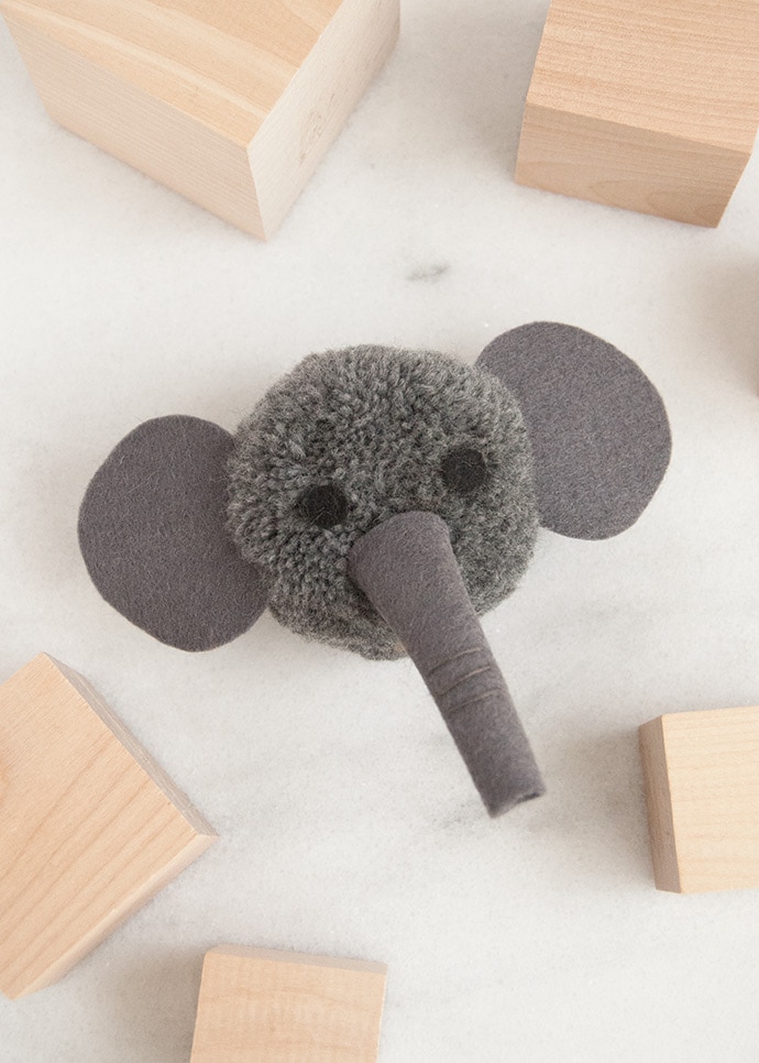 Elephant Pom Pom