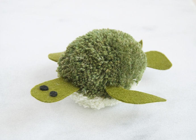 Turtle Pom Pom