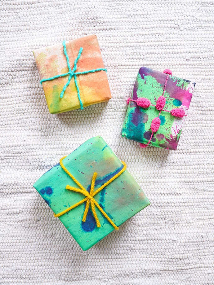 How to Dye Wrapping Paper