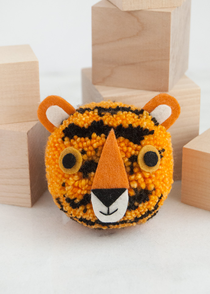 How to Make a Tiger Pom Pom