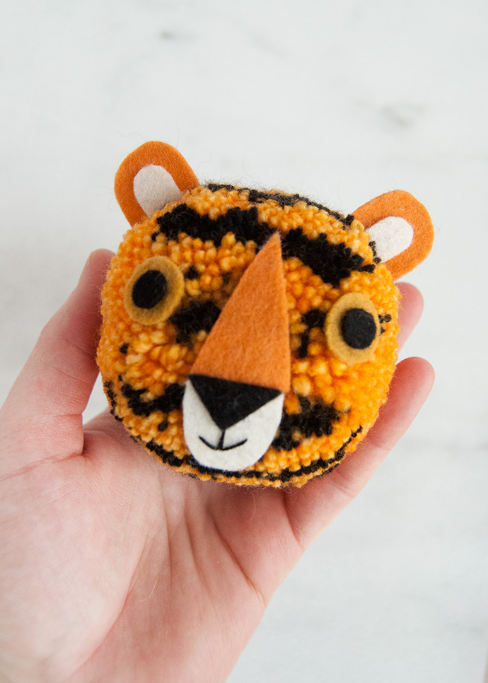 How to Make a Tiger Pom Pom