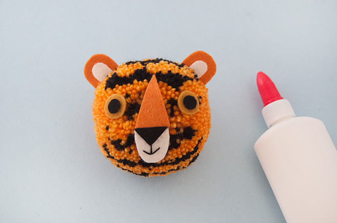 How to Make a Tiger Pom Pom