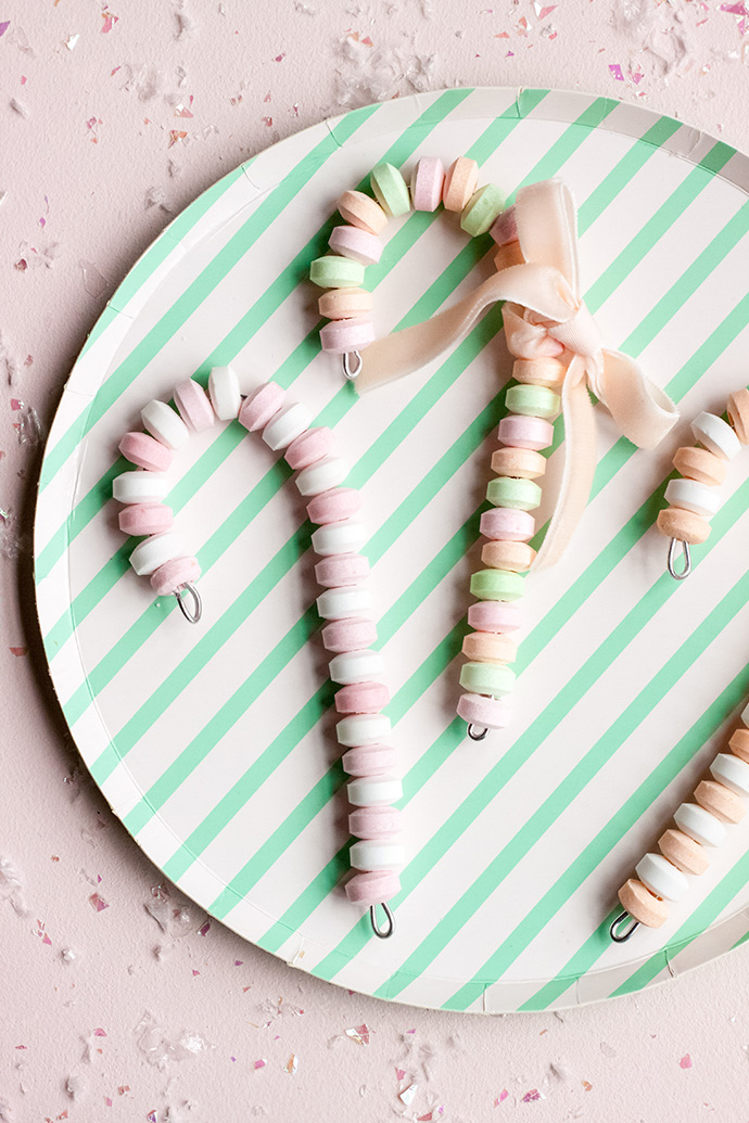 Christmas Candy Cane Necklace, Red & White stripe Holiday Jewelry, Chr –  Polka Dot Drawer