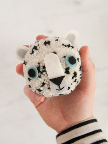 Snow Leopard Pom Pom