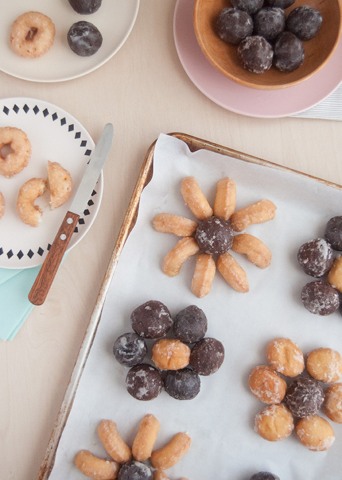 Easy Donut Hole Flowers