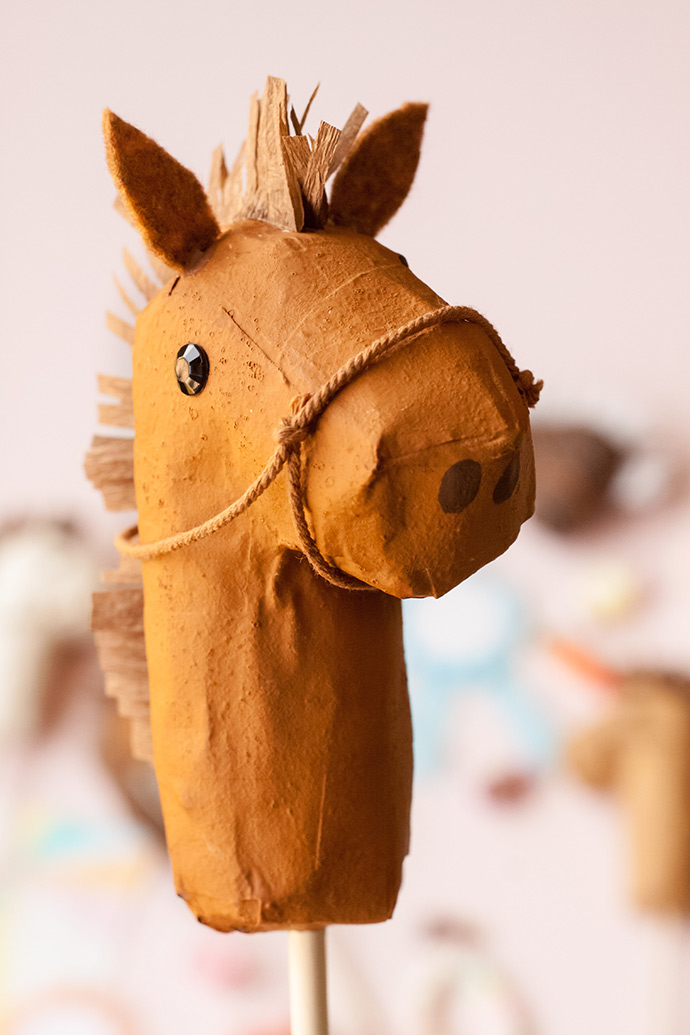 Mini Stick Horse Piñatas