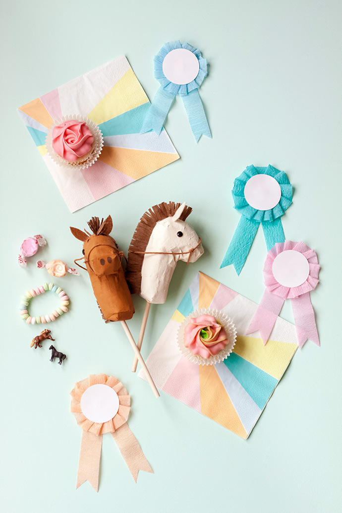 Mini Stick Horse Piñatas