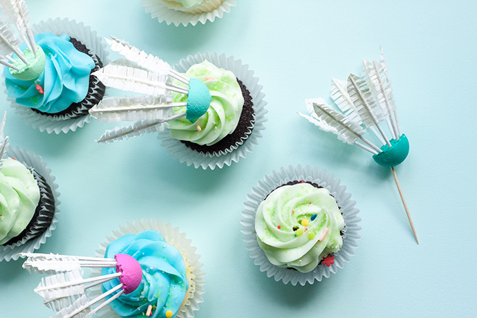 DIY Badminton Birdie Cupcake Toppers