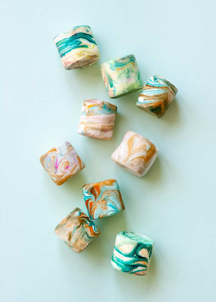 DIY Marbled Store-Bought Marshmallows